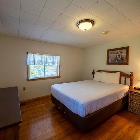 Lake 'N Pines Motel Cooperstown Εξωτερικό φωτογραφία