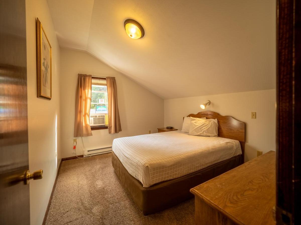 Lake 'N Pines Motel Cooperstown Εξωτερικό φωτογραφία